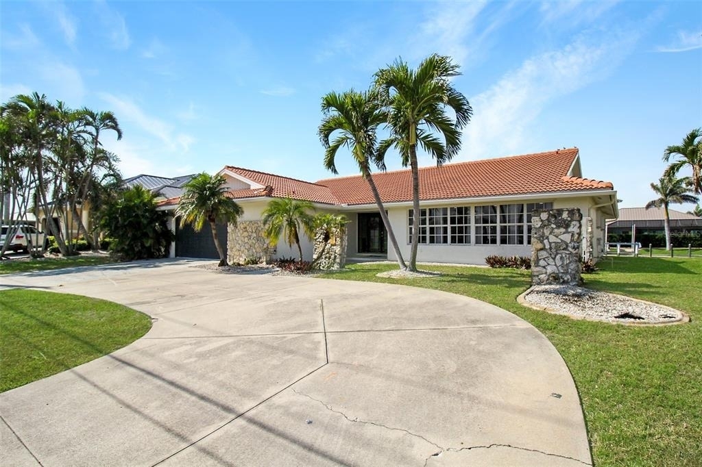 945 Bal Harbor Boulevard - Photo 1