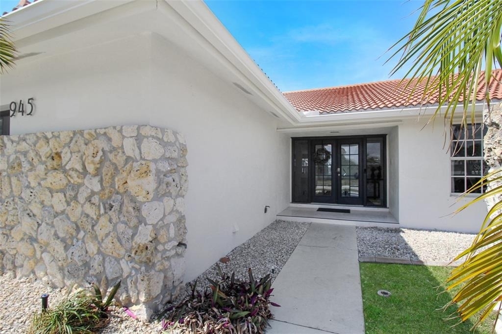 945 Bal Harbor Boulevard - Photo 4