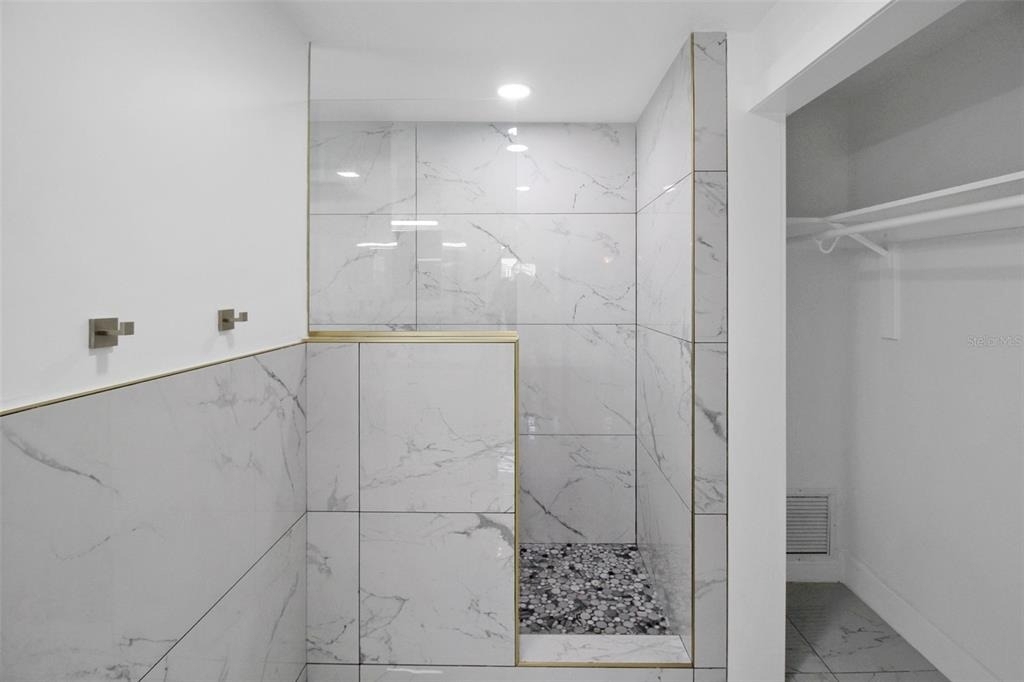 945 Bal Harbor Boulevard - Photo 23