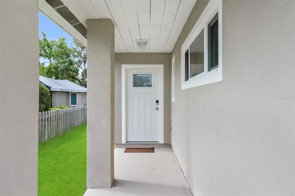 5824 Wildwood Avenue - Photo 4