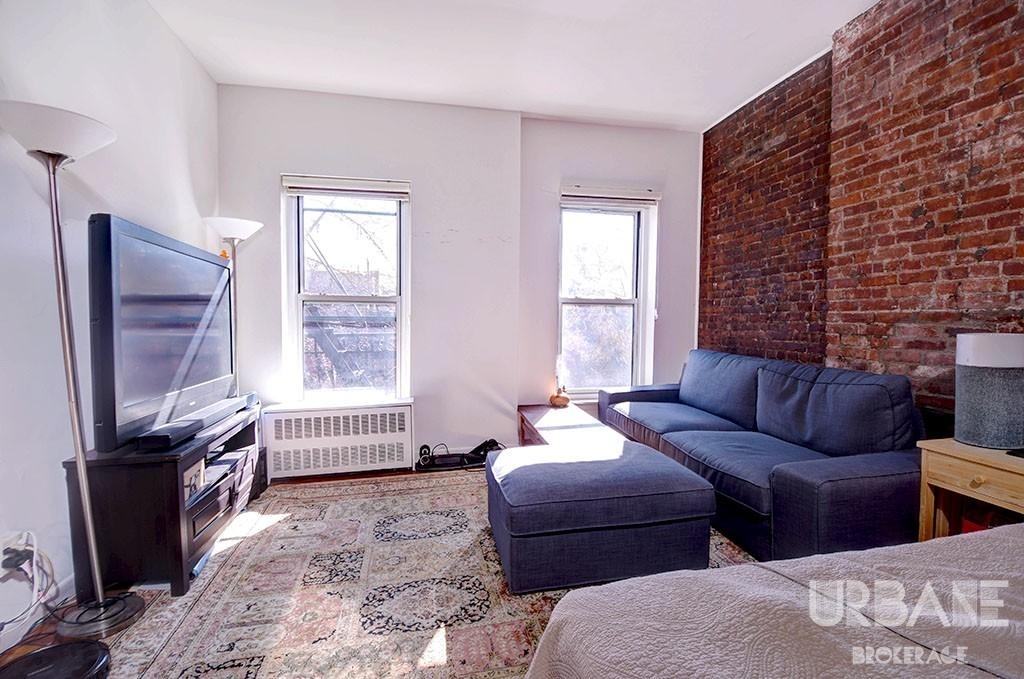 35 Grove Street - Photo 4