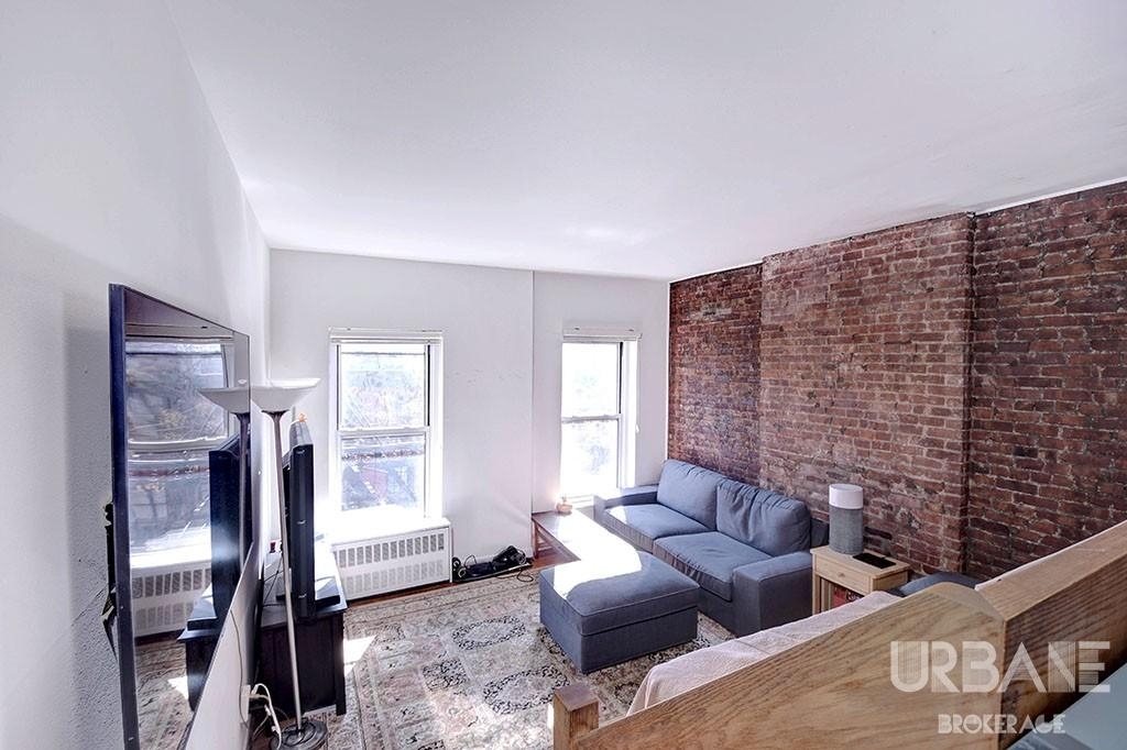 35 Grove Street - Photo 3