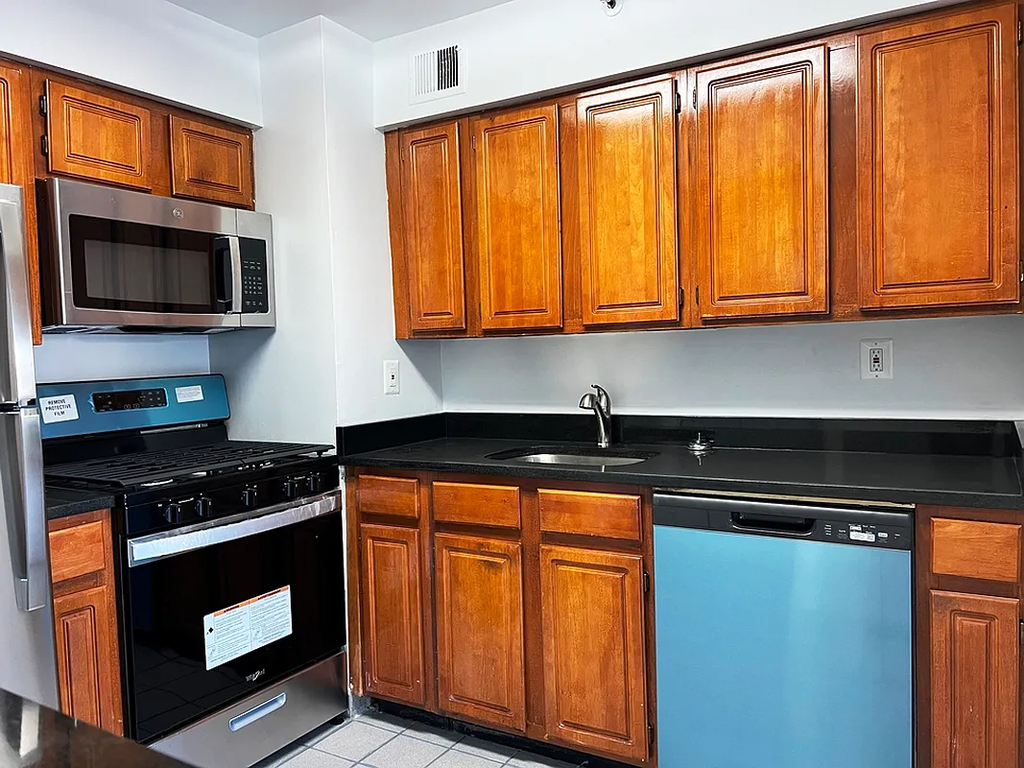 14-56 31st Drive - Photo 4