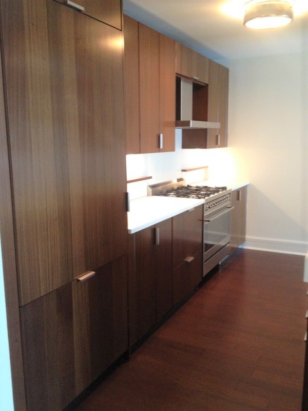 60 Riverside Boulevard - Photo 1