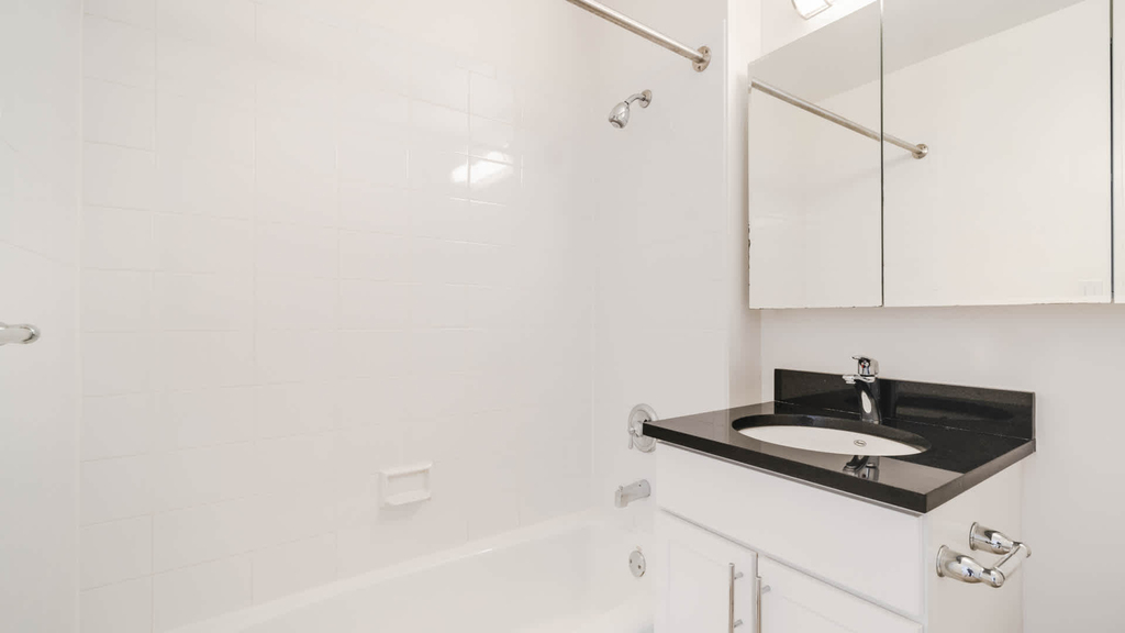 180 Montague St. - Photo 15