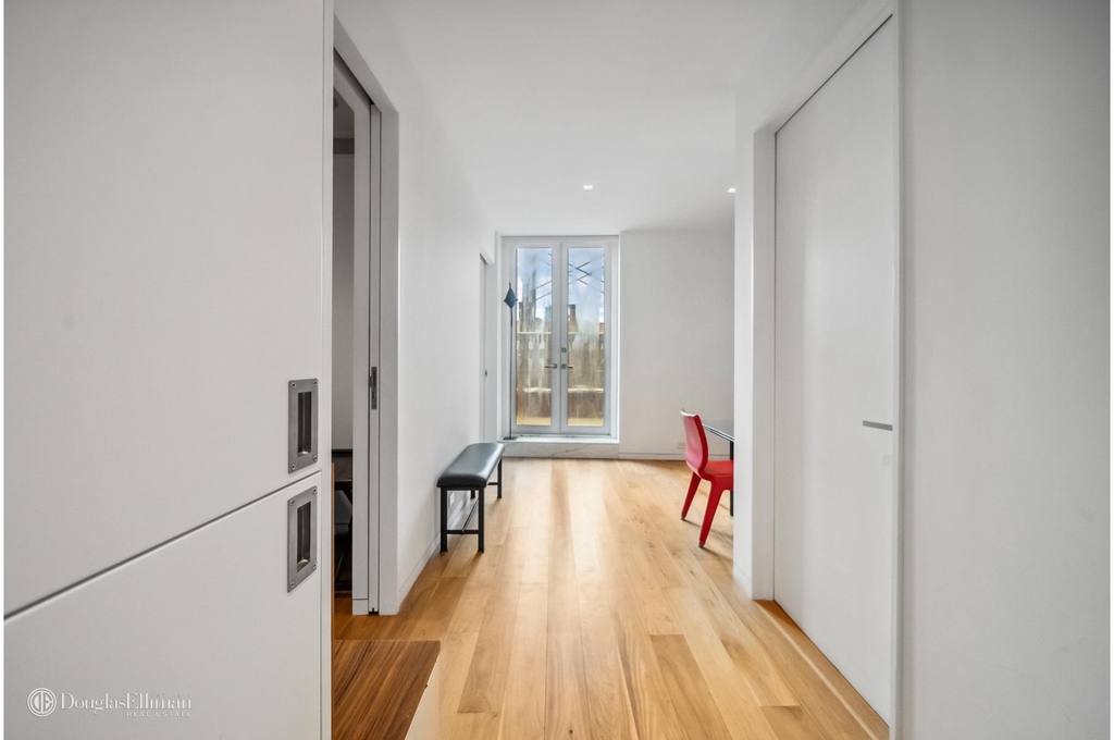 240 Centre St - Photo 13