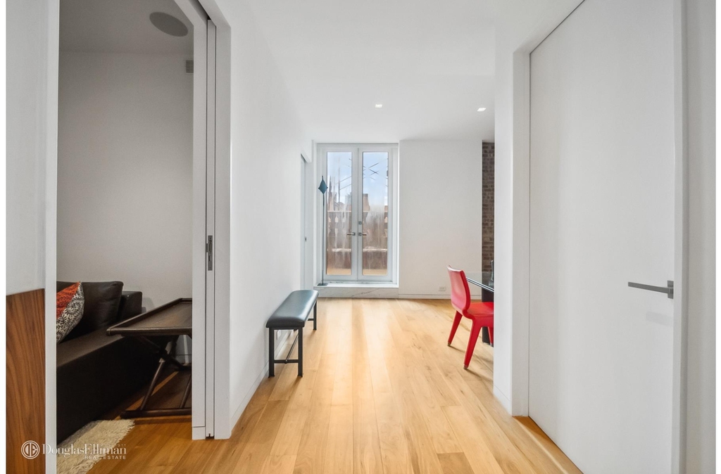 240 Centre St - Photo 10