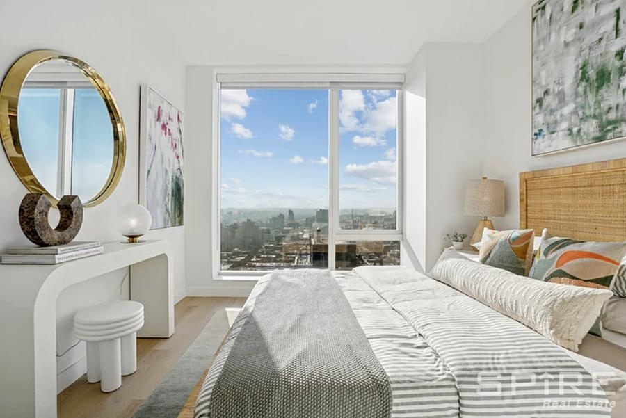 Hanover Place - Photo 3