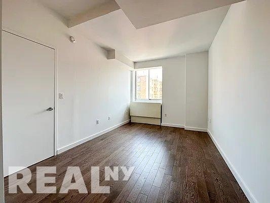 E 2nd Street - Photo 5