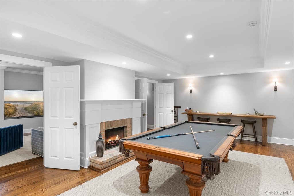 327 Georgica Road - Photo 28