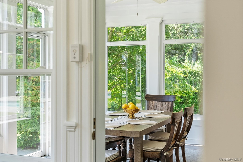 327 Georgica Road - Photo 11