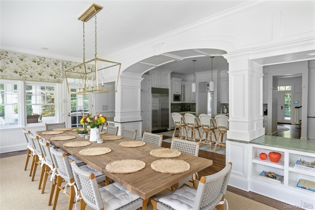327 Georgica Road - Photo 9