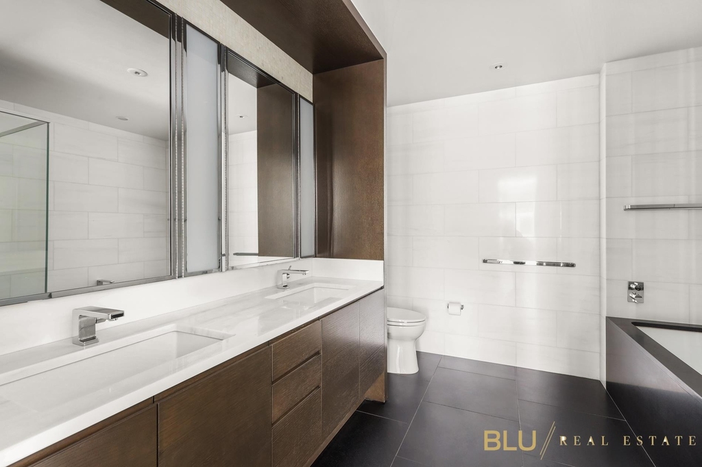 50 Riverside Boulevard - Photo 7