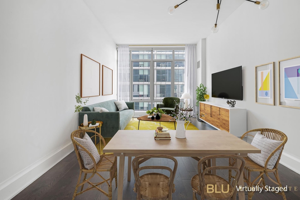 50 Riverside Boulevard - Photo 0