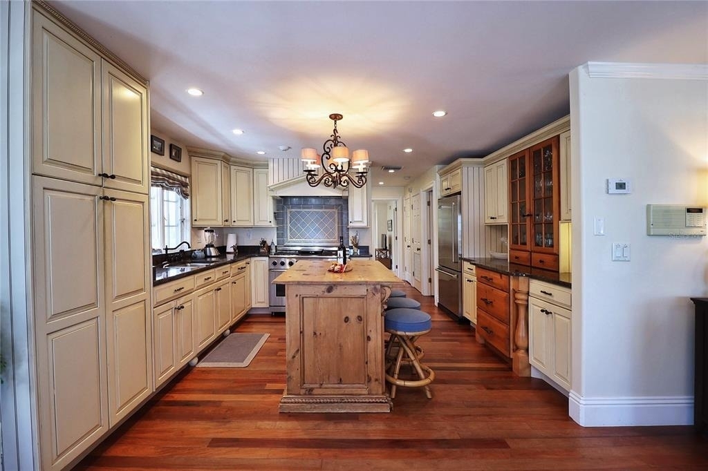 1913 Hill Street - Photo 12