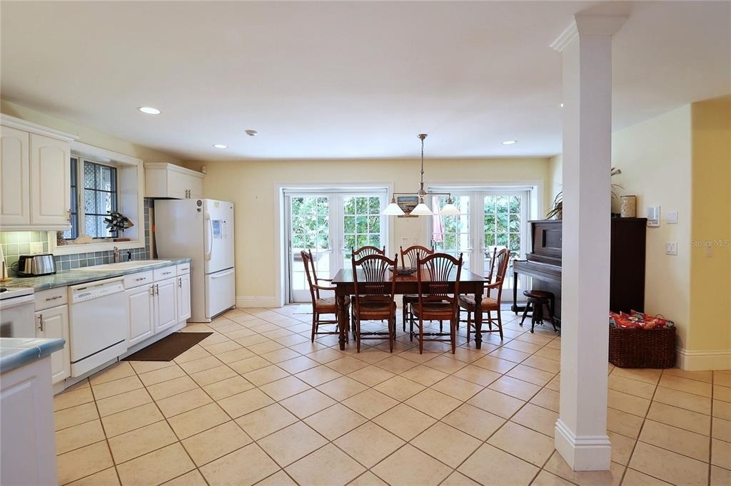 1913 Hill Street - Photo 12