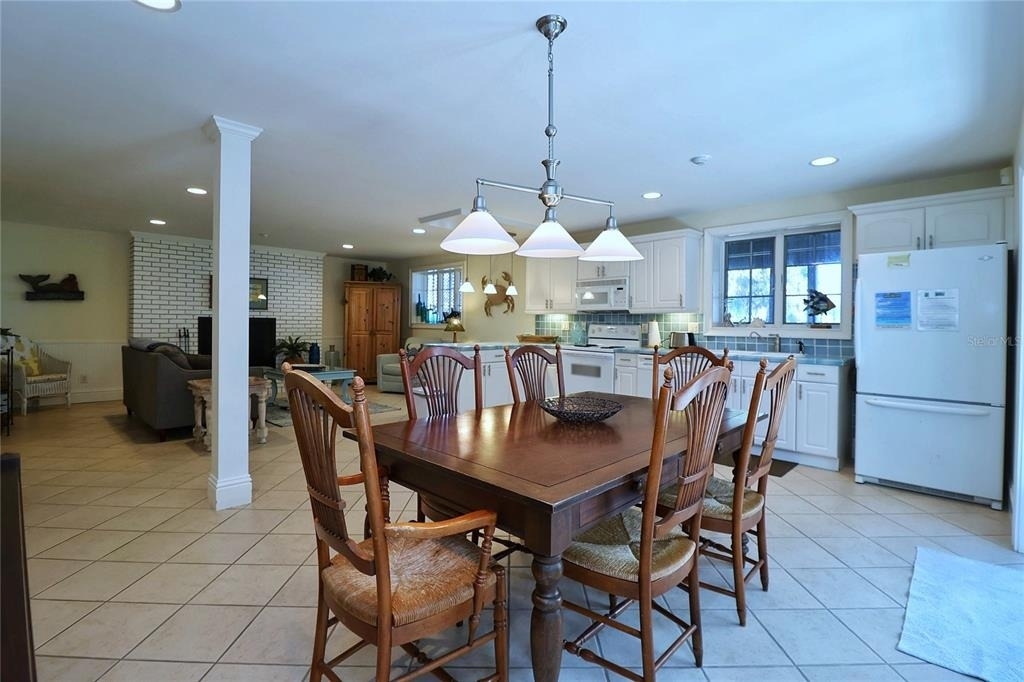1913 Hill Street - Photo 2