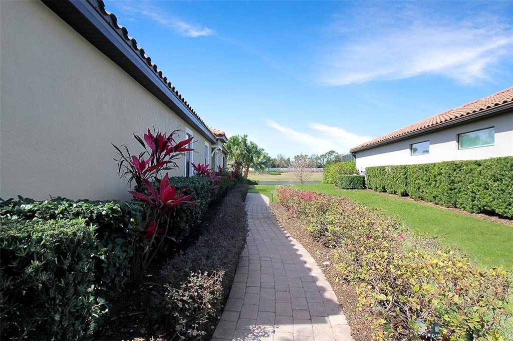5336 Vaccaro Court - Photo 3