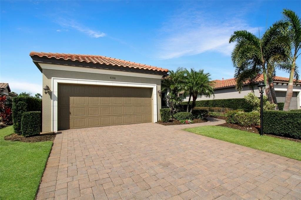 5336 Vaccaro Court - Photo 1
