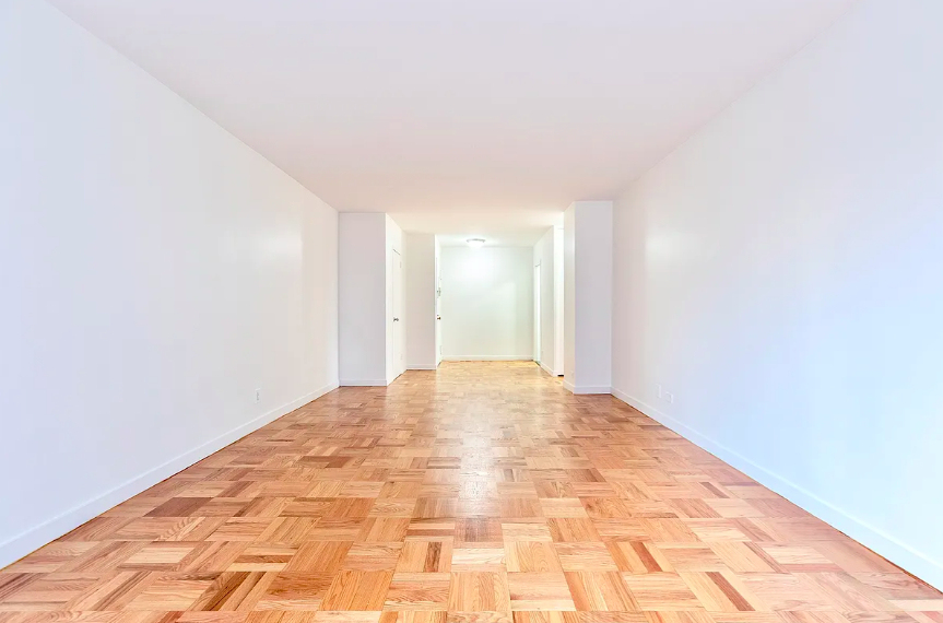 4th Avenue - Photo 2
