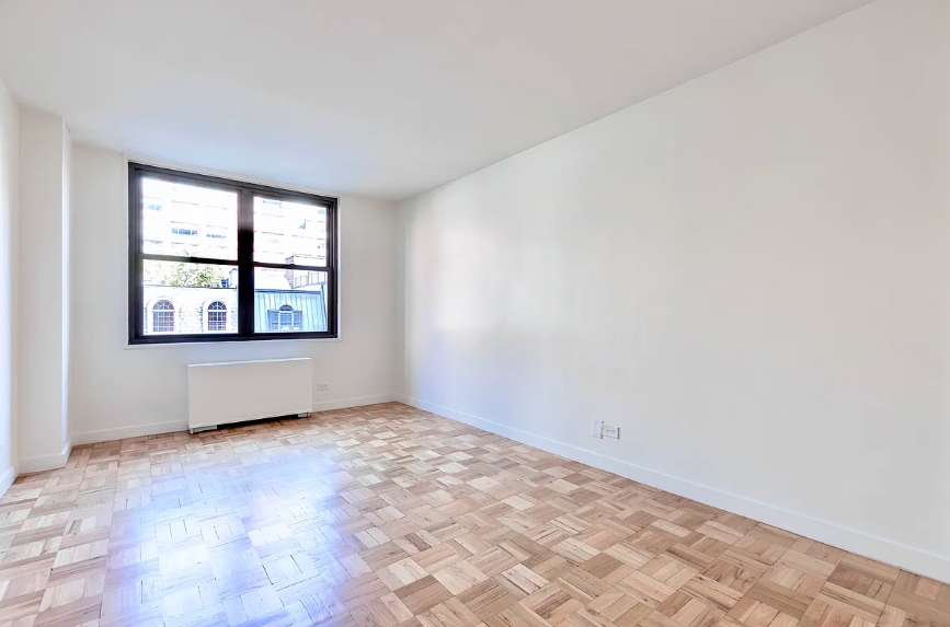 4th Avenue - Photo 3