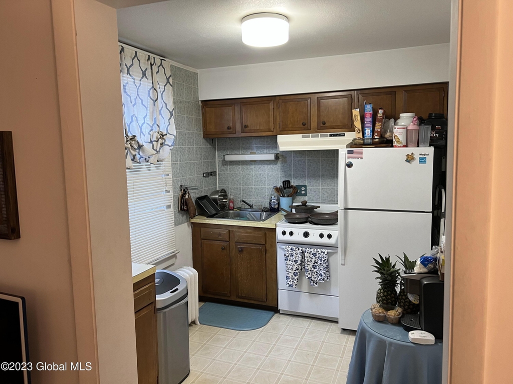 634 Western Avenue - Photo 2