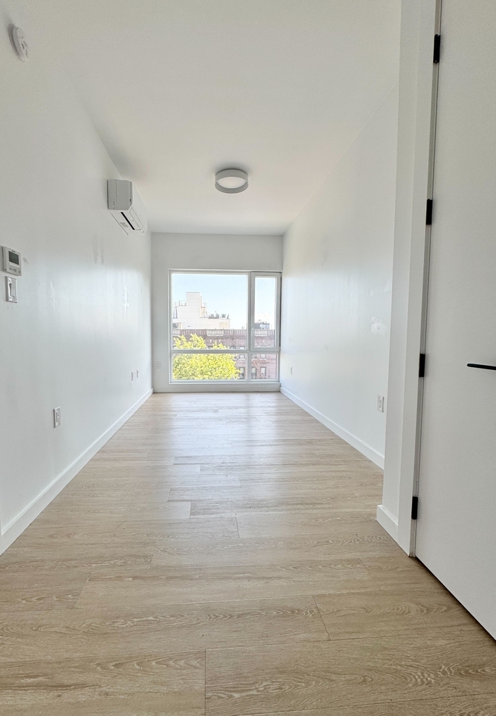 333 Linden Boulevard - Photo 7
