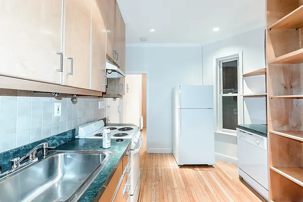 West 48th Street/ 10th ave - Photo 1