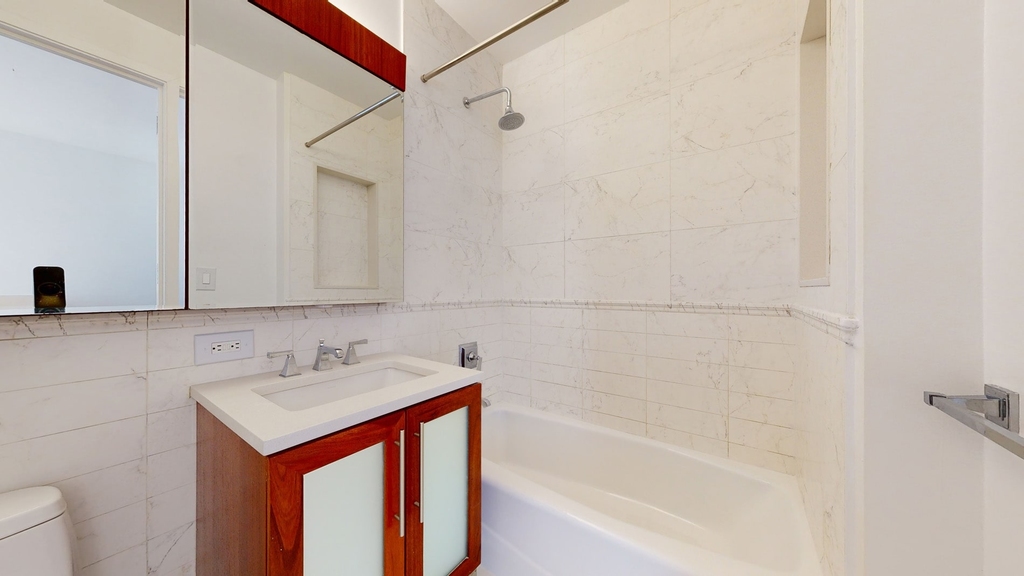 795 Columbus Ave - Photo 4