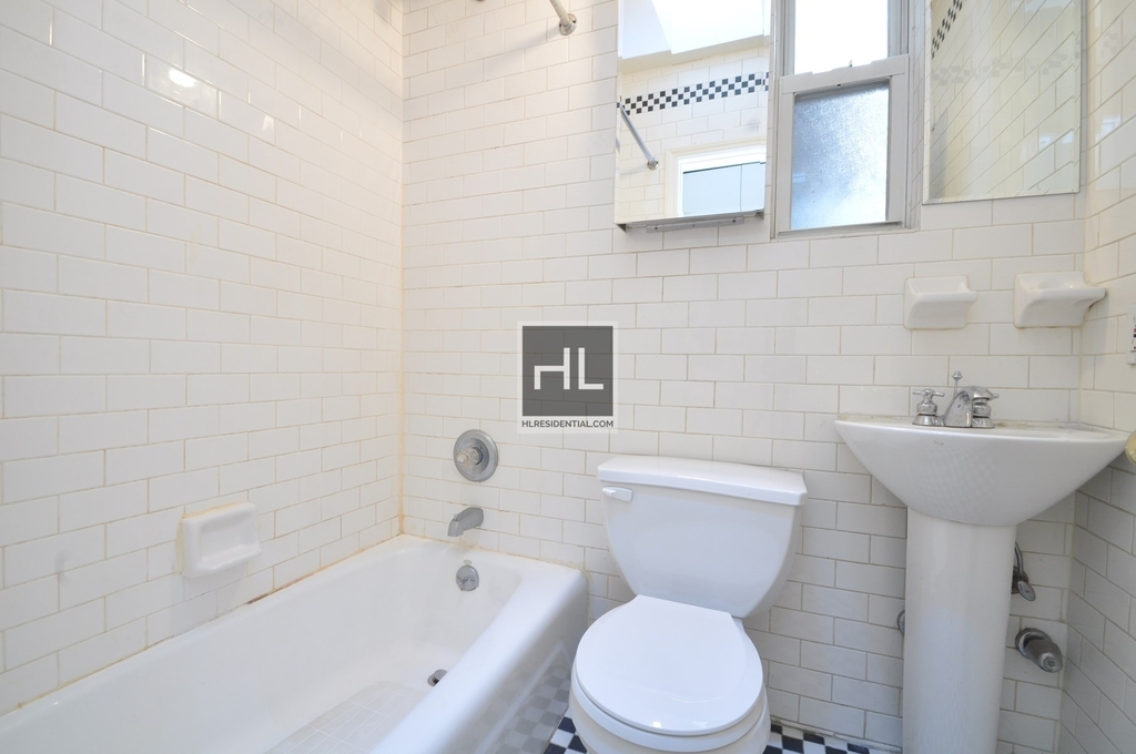 East 27th Street - Photo 3