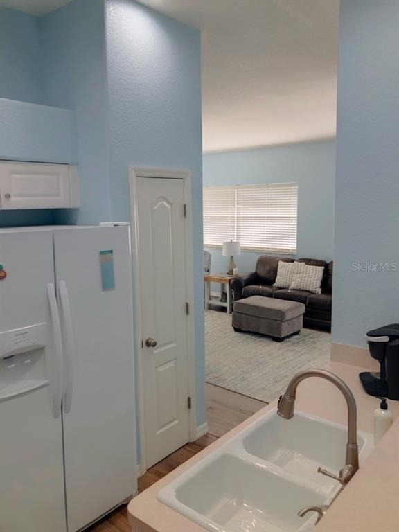 1211 Hot Springs Point - Photo 9