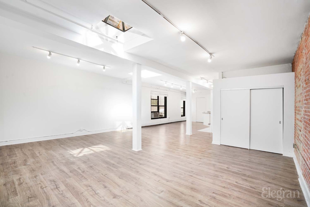 120 East 13th Street - Photo 4