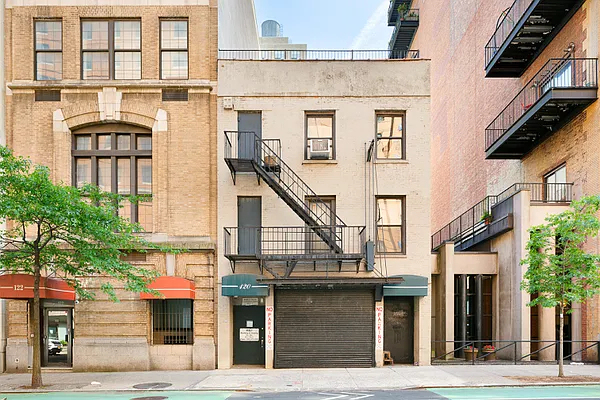 120 East 13th Street - Photo 12