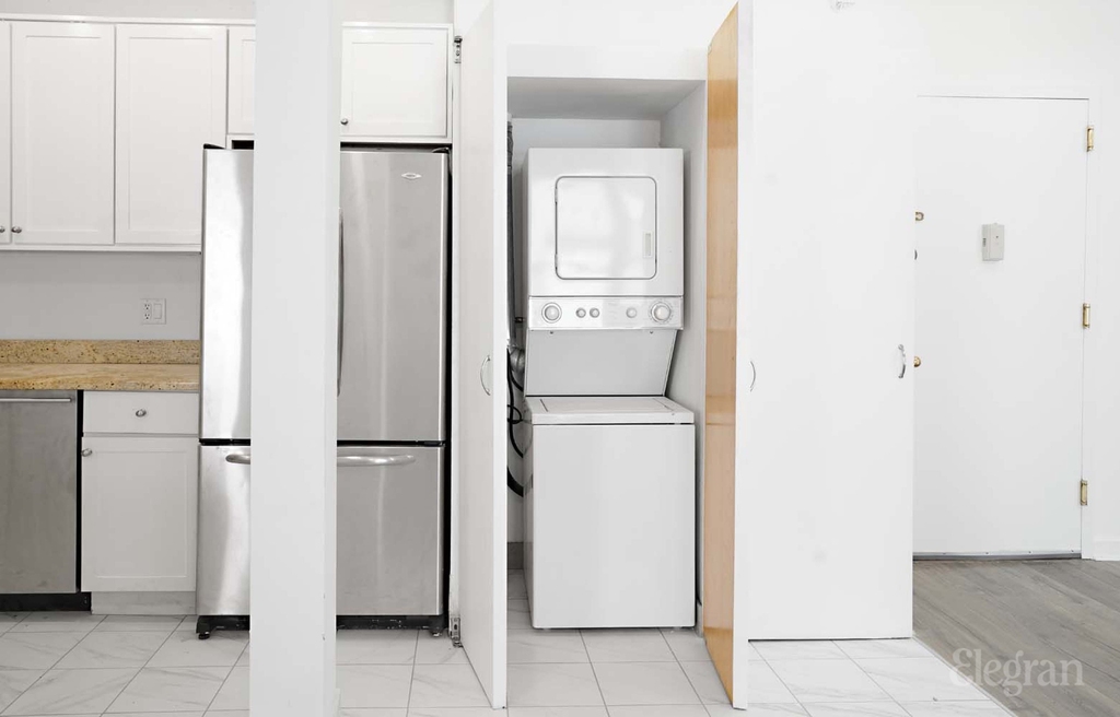 120 East 13th Street - Photo 8