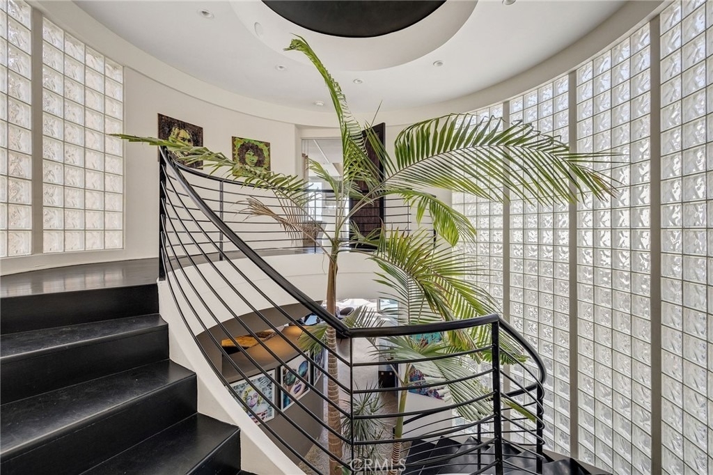2024 The Strand - Photo 21
