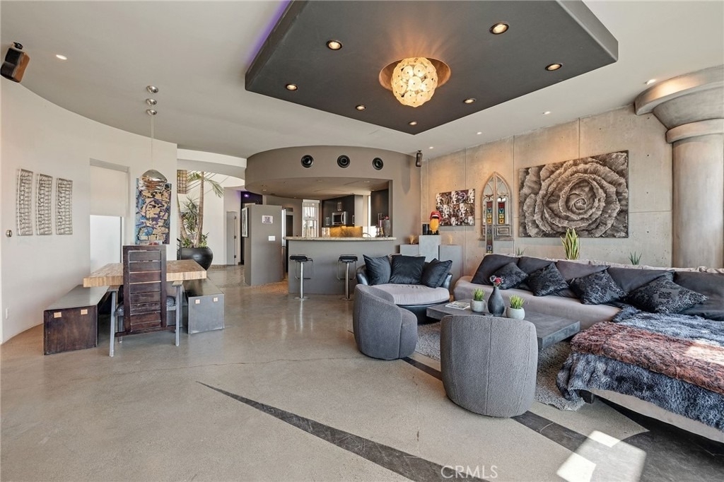 2024 The Strand - Photo 14