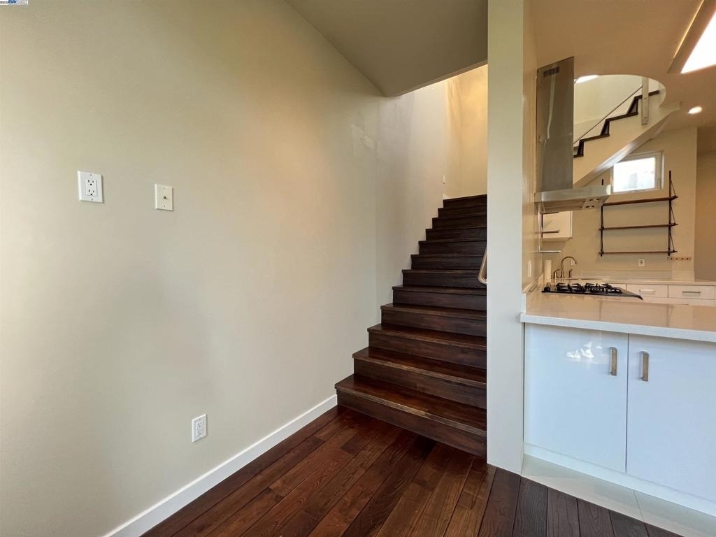 317 Cortland Ave - Photo 11