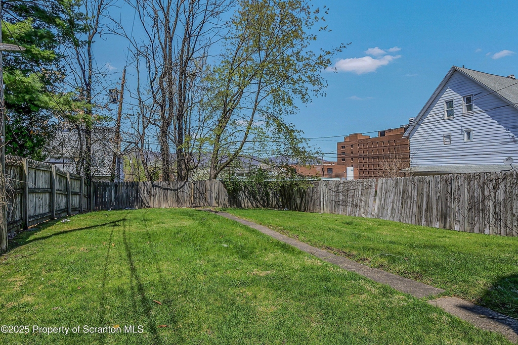 637 Monroe Avenue - Photo 14