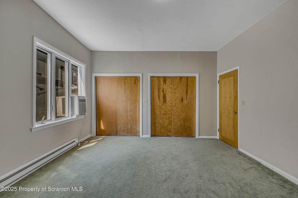 637 Monroe Avenue - Photo 10