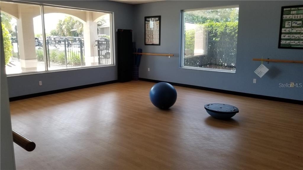 8951 Veranda Way - Photo 32