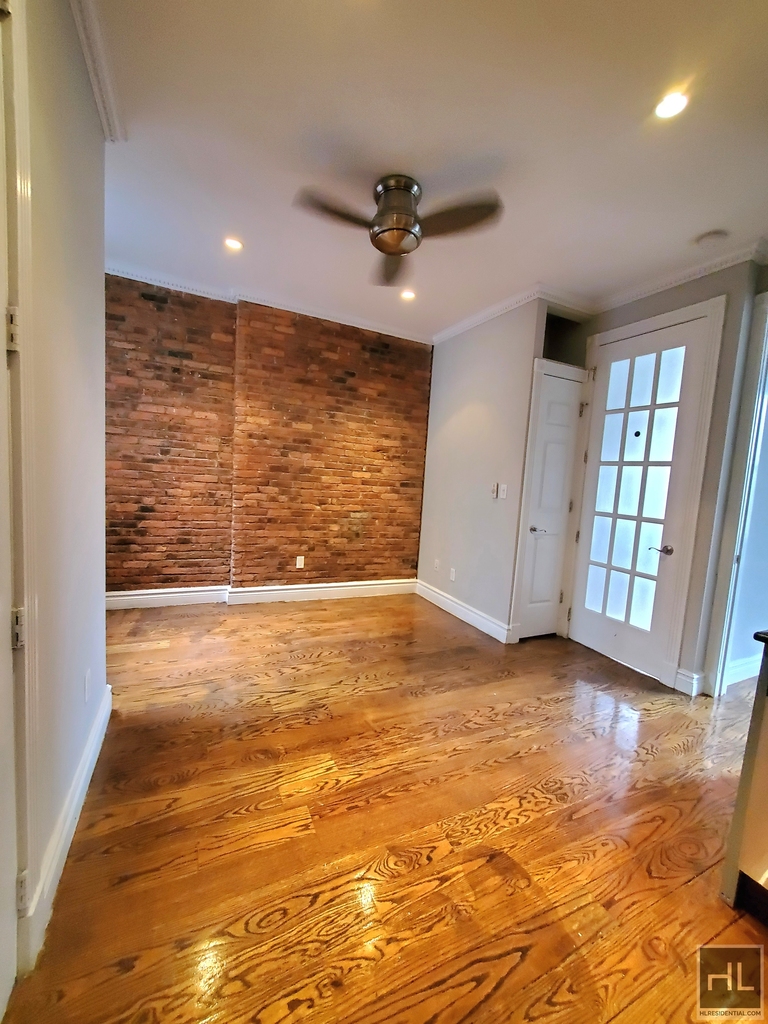 East 35 Street - Photo 2