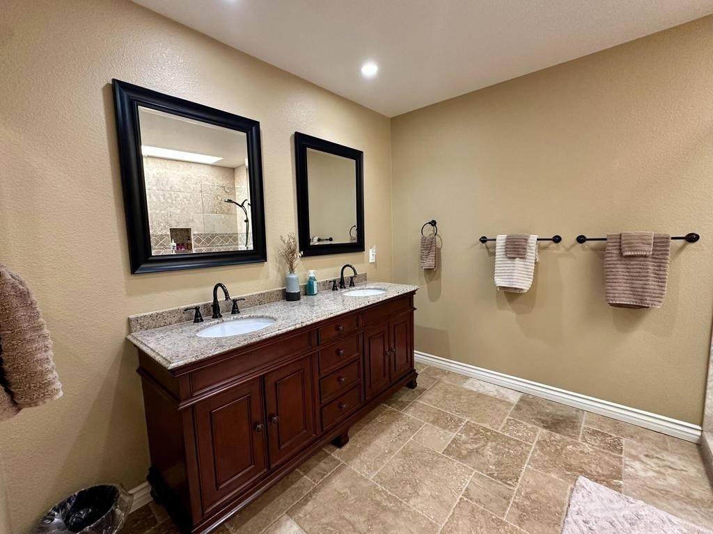 305 Durango - Photo 9