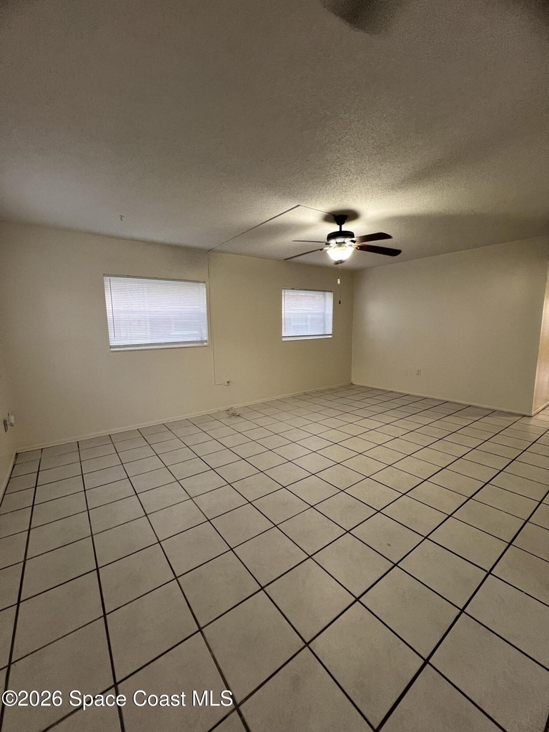190 E Olmstead Drive - Photo 14