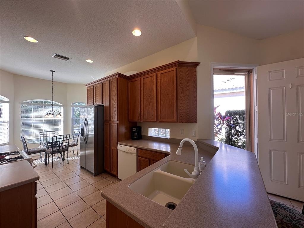 6251 Wingspan Way - Photo 3