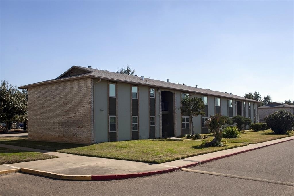 300 E Mann Road - Photo 2