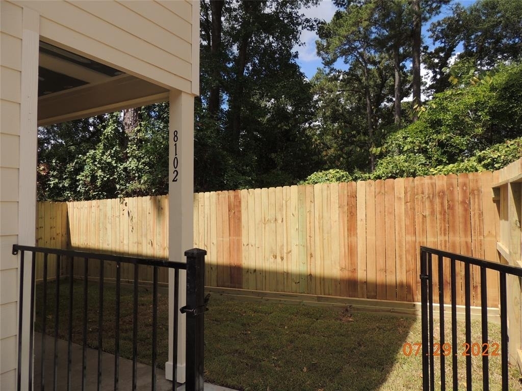 615 Hayman Street - Photo 28