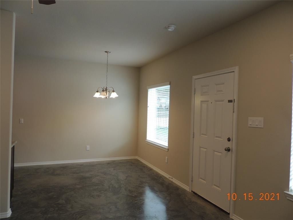 615 Hayman Street - Photo 21