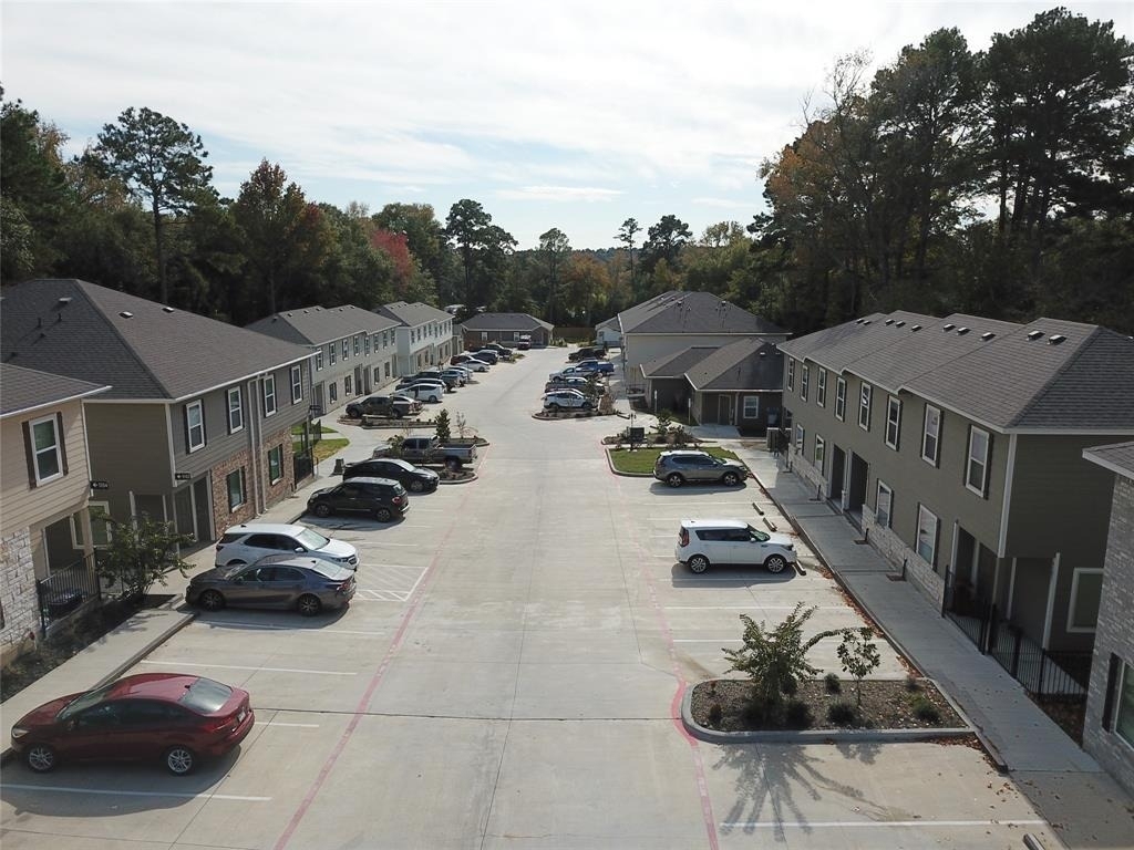 615 Hayman Street - Photo 3