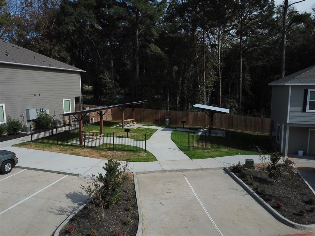 615 Hayman Street - Photo 7