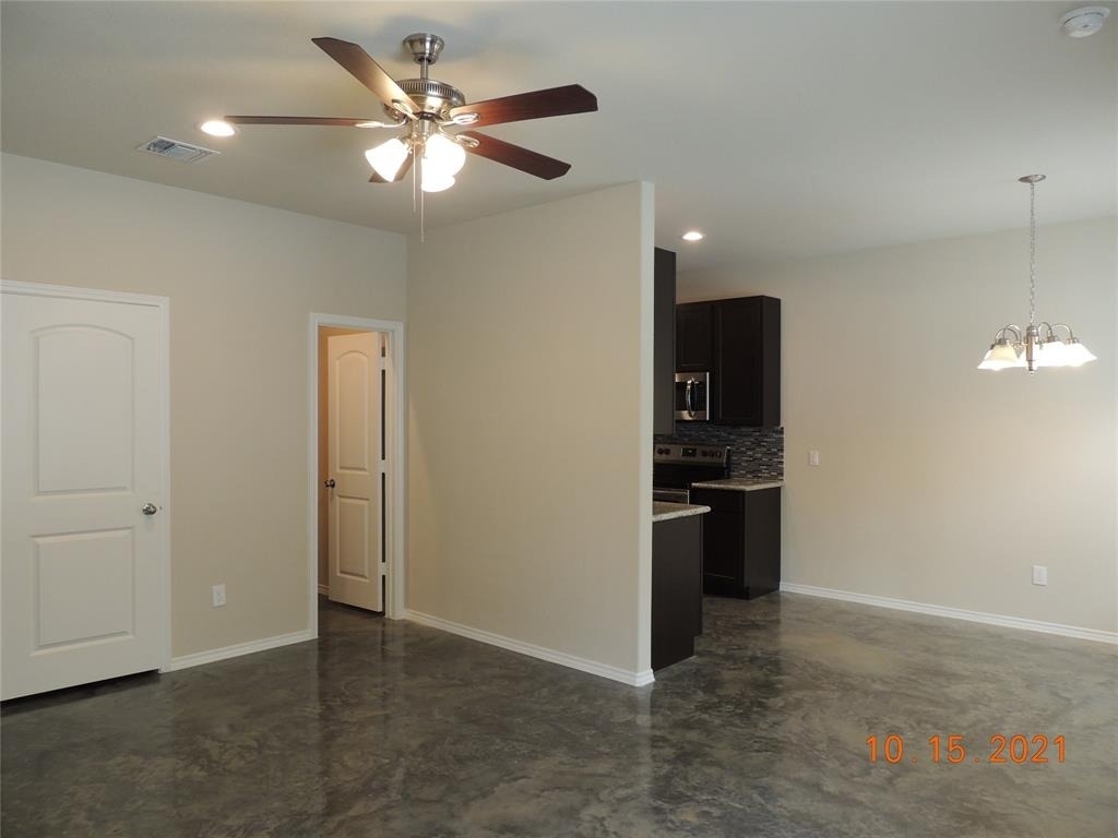 615 Hayman Street - Photo 19
